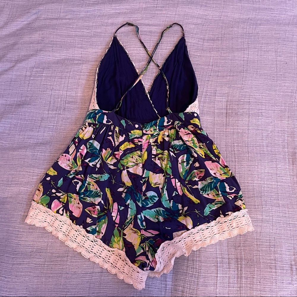 Romper - Picture 5 of 8